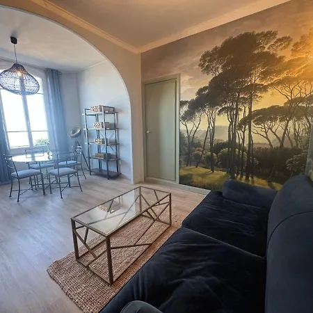 With Stunning Views * Cap-d'Ail